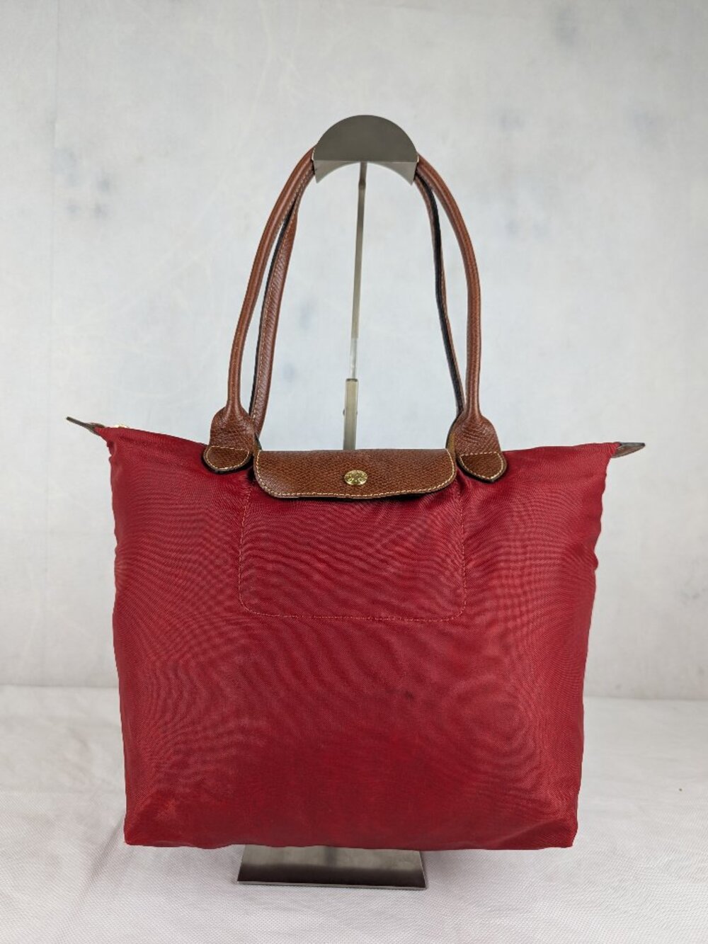 Longchamp Le Pliage Red Nylon Handbag Tote Pre Owned Authentic Great Condition